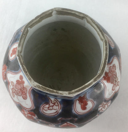 Antique Japanese Ko-Imari Vase, Genroku Era Style — detail 3