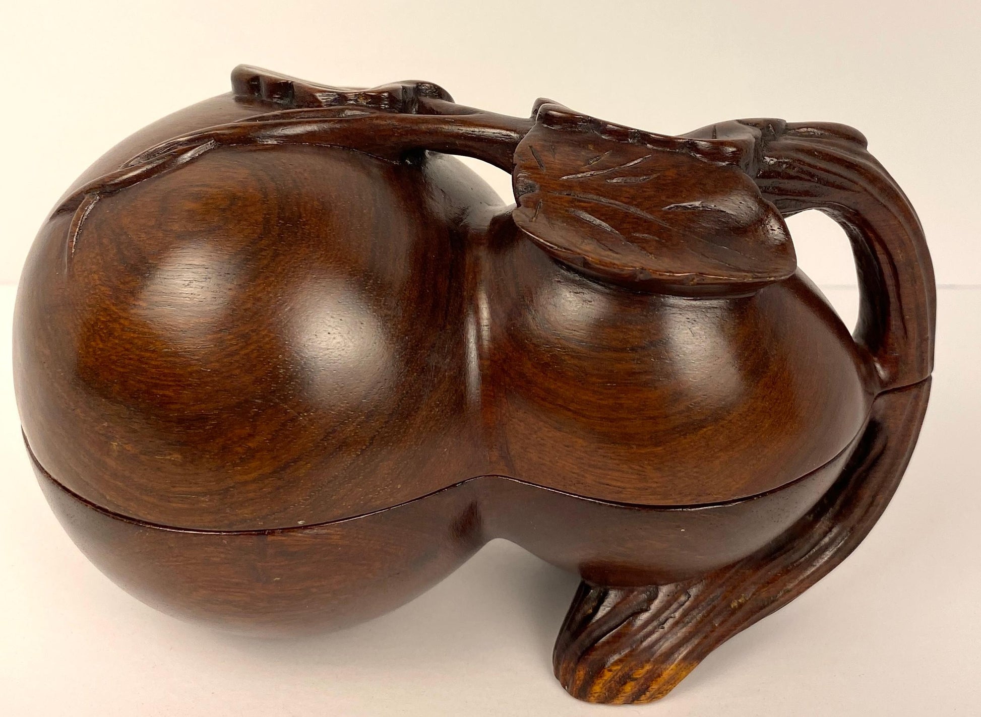 Japanese Art Deco Style Trinket Box or Hand-Carved Rosewood Jewelry Box — detail 4