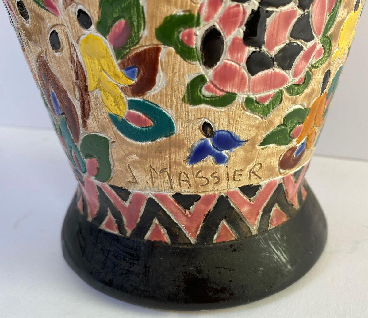 French Art Nouveau Hand-Painted Ceramic Floral Vase Signed Jérôme Massier — detail 4