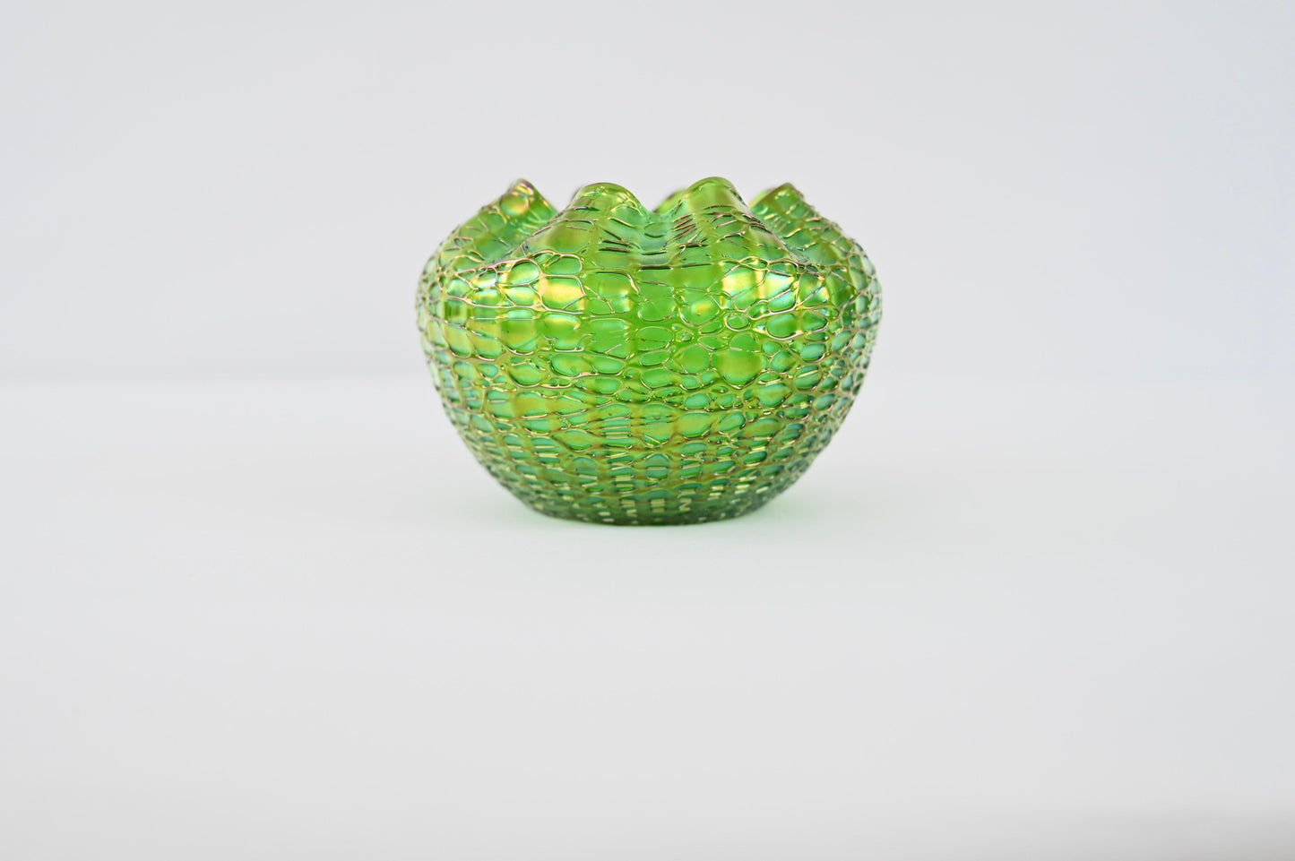 Loetz Art Nouveau Jugendstil Art Glass Bowl — detail 6