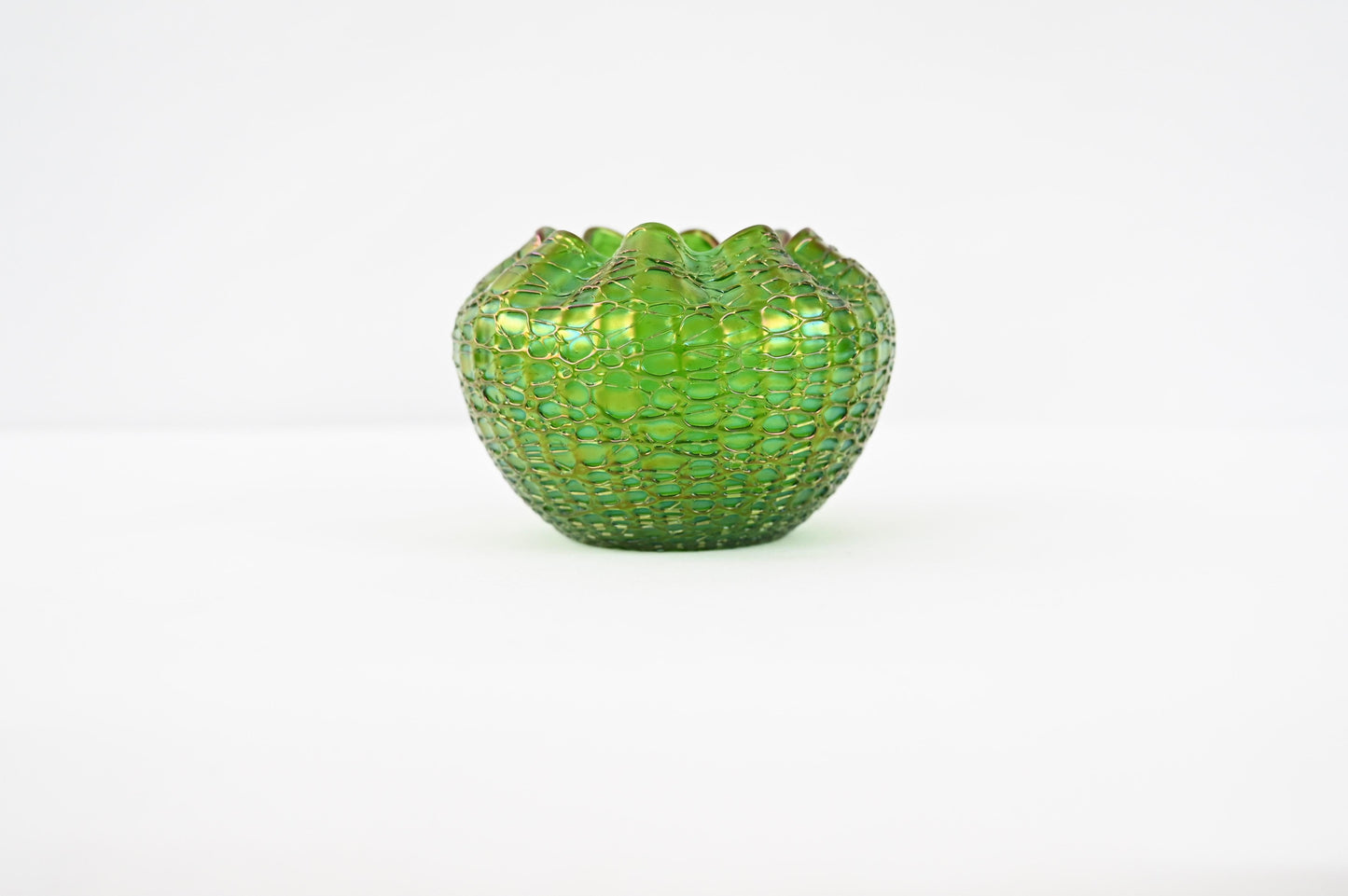 Loetz Art Nouveau Jugendstil Art Glass Bowl — detail 10