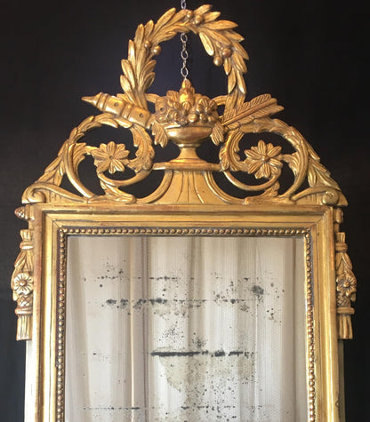 Elegant French Louis XVI Style Mirror — detail 3