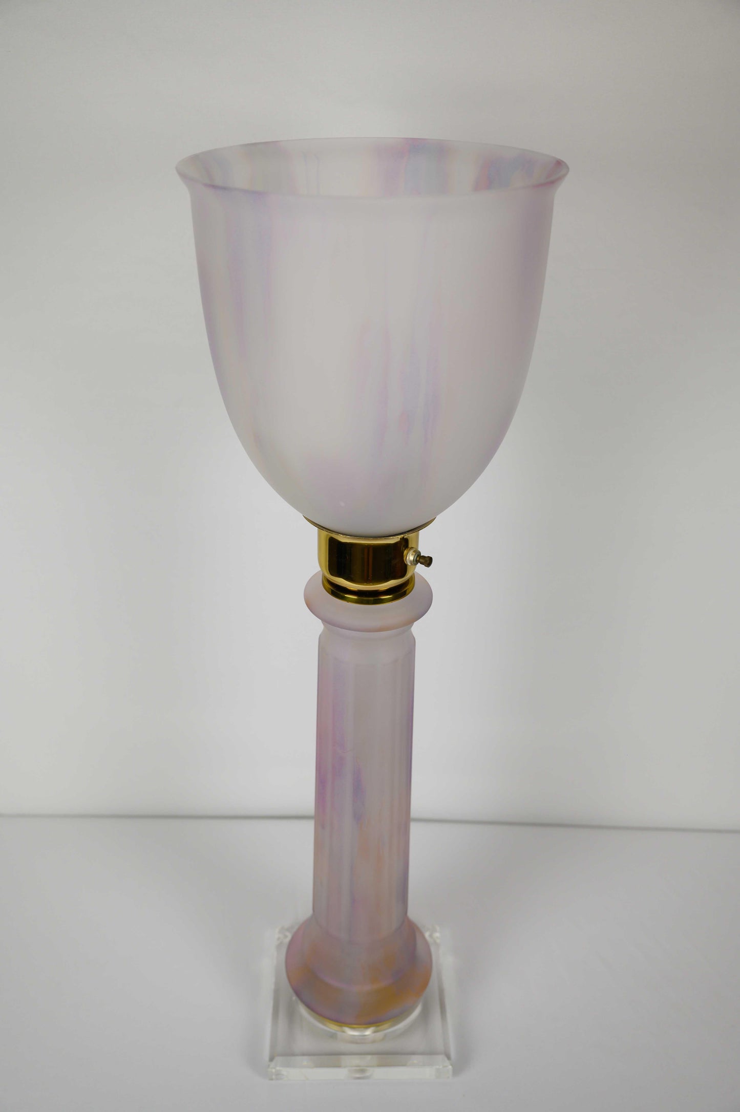 French Art Deco Table Lamp by Mazda Brass and Pale Pink Opaline — detail 10
