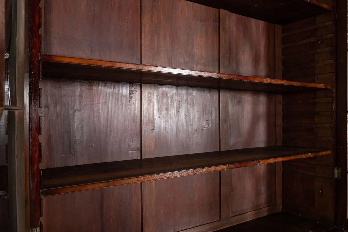 Monumental English George III Breakfront Library Bookcase — detail 3