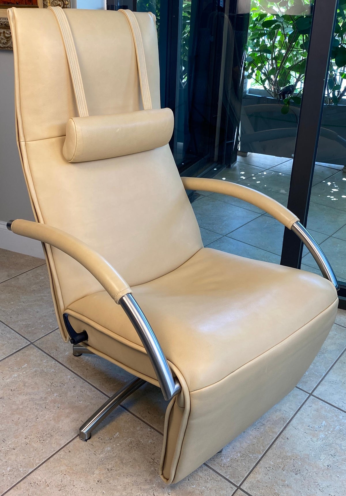 Creme Color Leather Lounge Chair, Mensana JR 7260 Armchair by Jori — detail 8