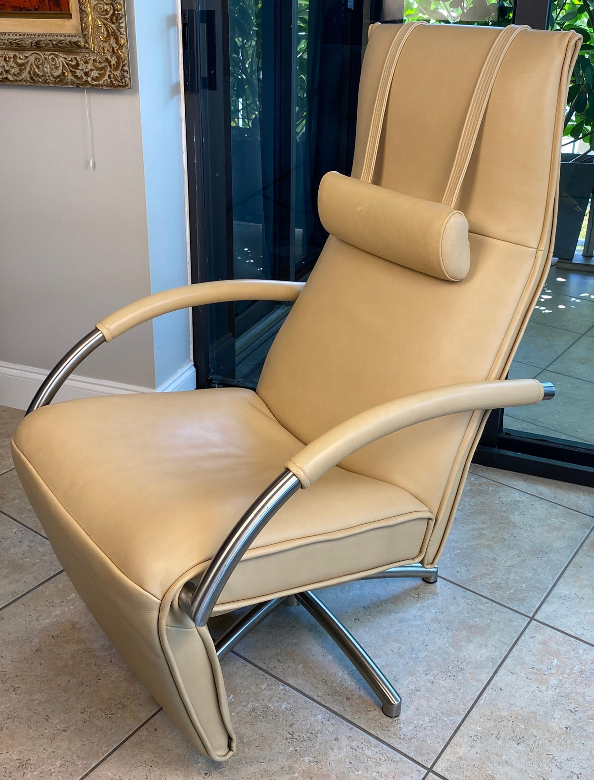 Creme Color Leather Lounge Chair, Mensana JR 7260 Armchair by Jori — detail 10