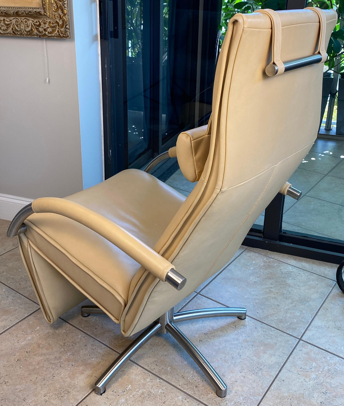 Creme Color Leather Lounge Chair, Mensana JR 7260 Armchair by Jori — detail 11