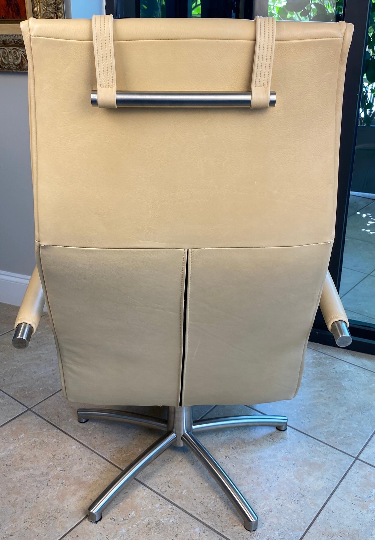 Creme Color Leather Lounge Chair, Mensana JR 7260 Armchair by Jori — detail 6