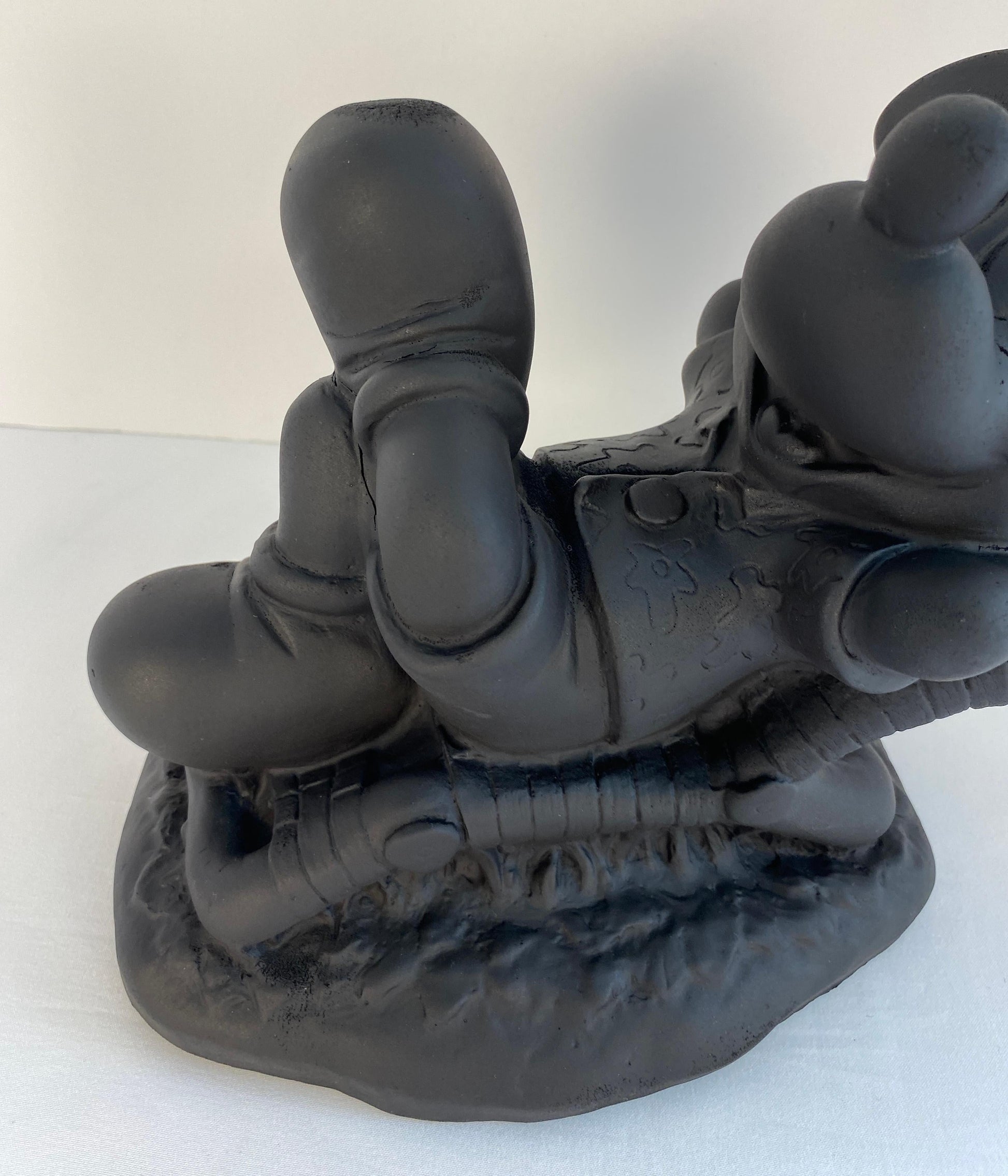 Vintage Disney Mickey Mouse Statue — detail 6