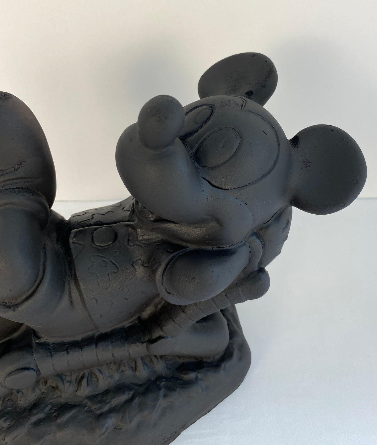 Vintage Disney Mickey Mouse Statue — detail 7