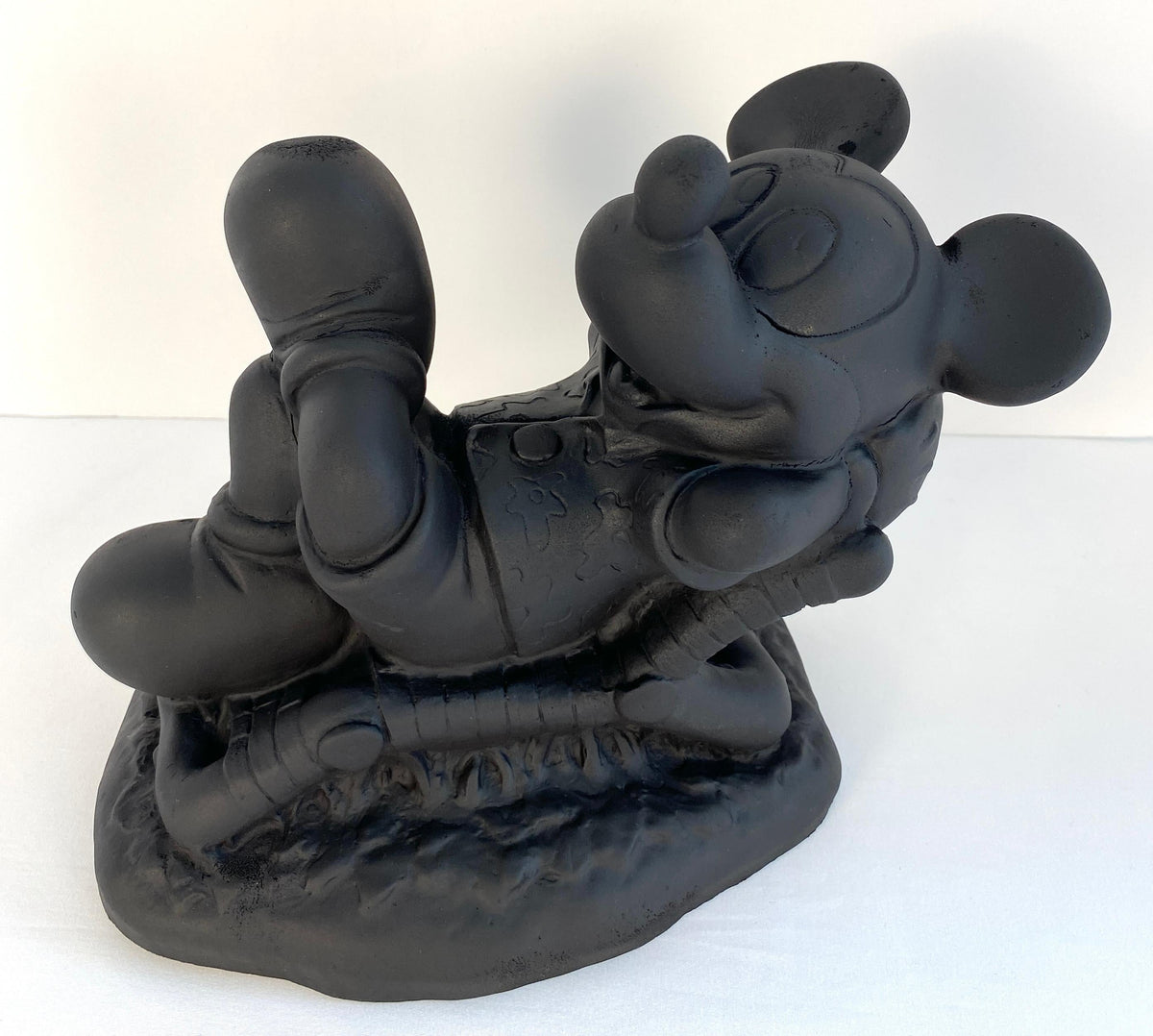 Vintage Disney Mickey Mouse Statue — detail 8