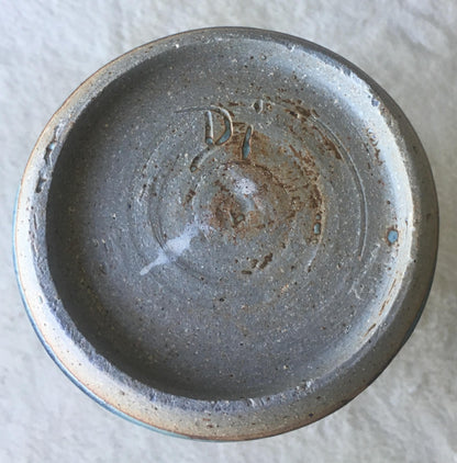 American Midcentury Studio Pottery Vase, Signed — detail 10