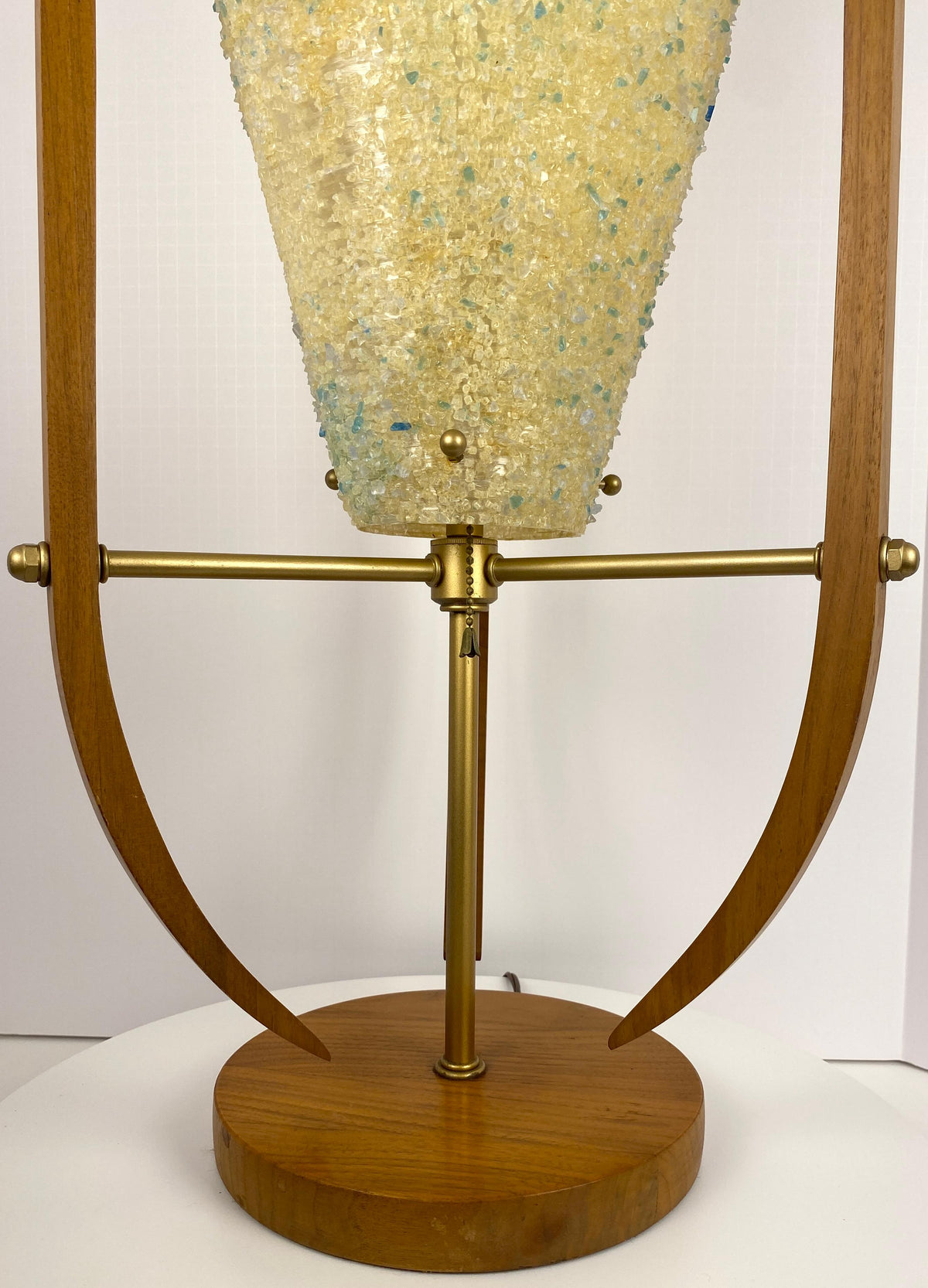 Mid Century Modern Sculpted Table Lamp attributed to Arthur Jacobs for Modeline — detail 3