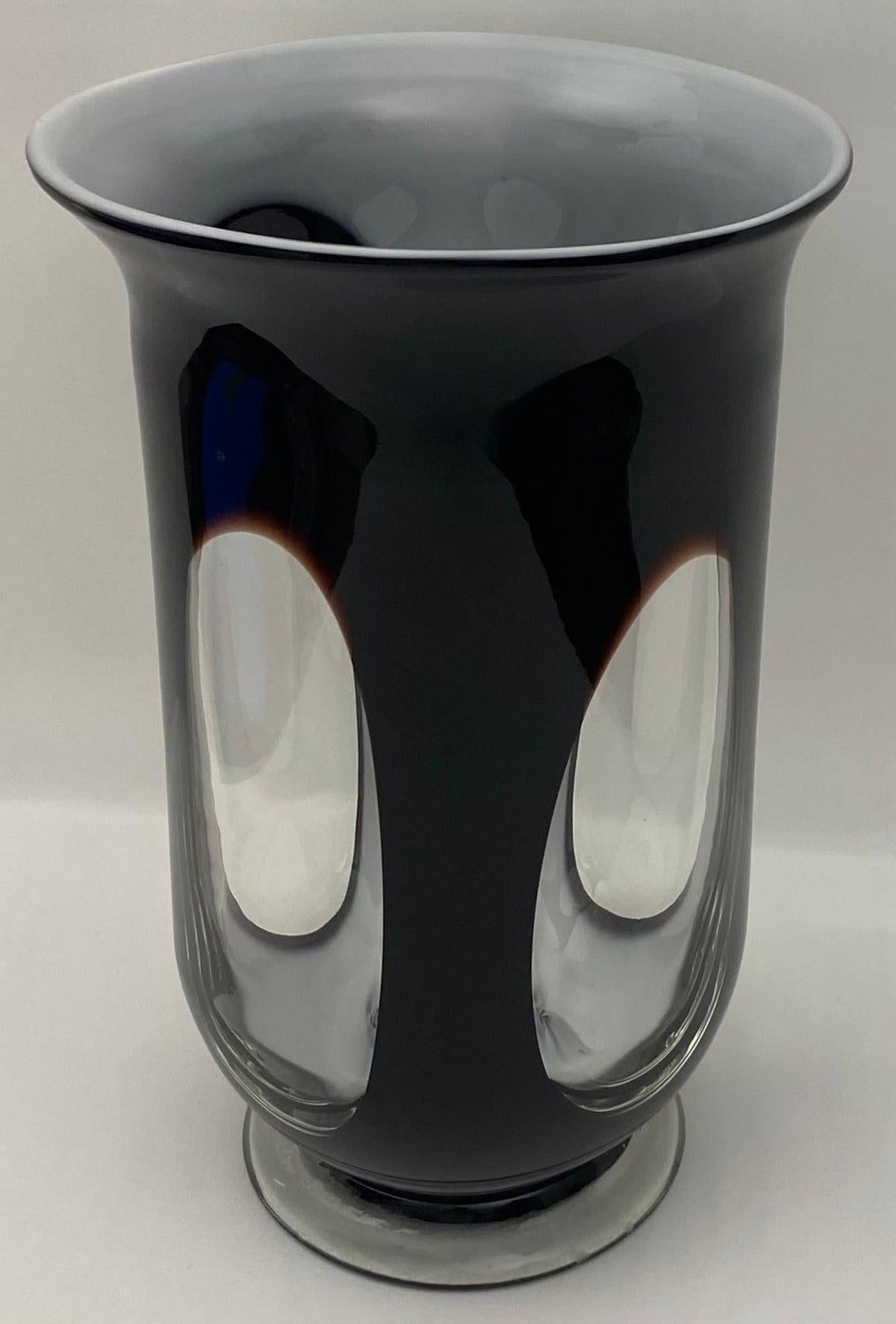 Murano Black and Clear Art Glass Vase — detail 6