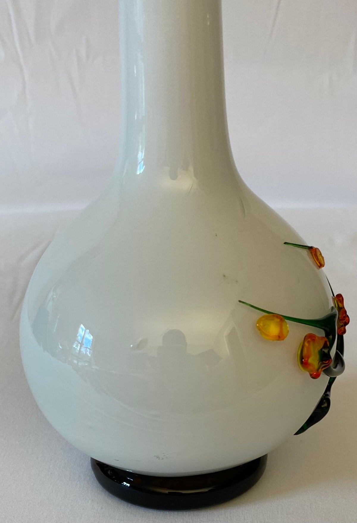 Murano White Blown Glass Flower Vase — detail 4