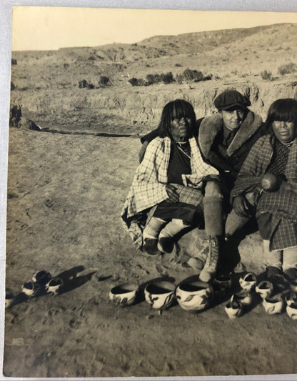 Historical B/W Photograph of Native American Navajo Pottery Makers — detail 6