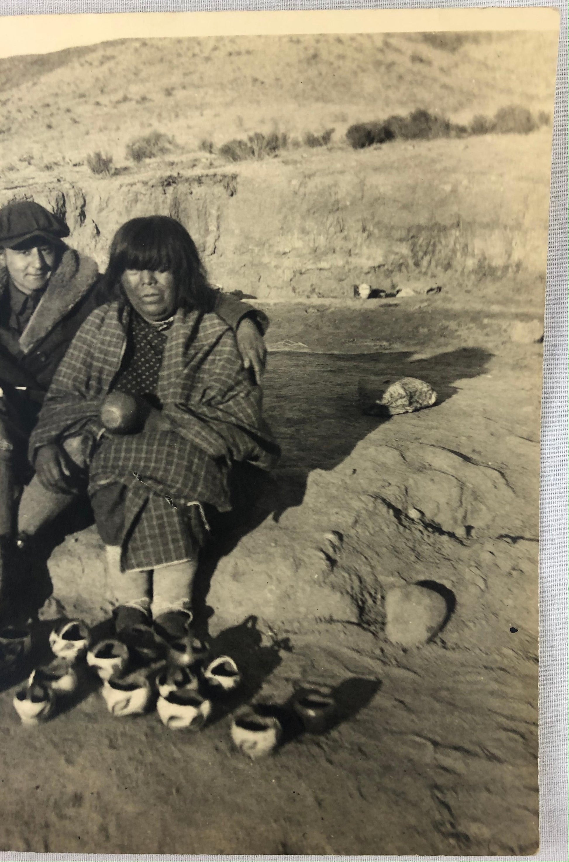 Historical B/W Photograph of Native American Navajo Pottery Makers — detail 9