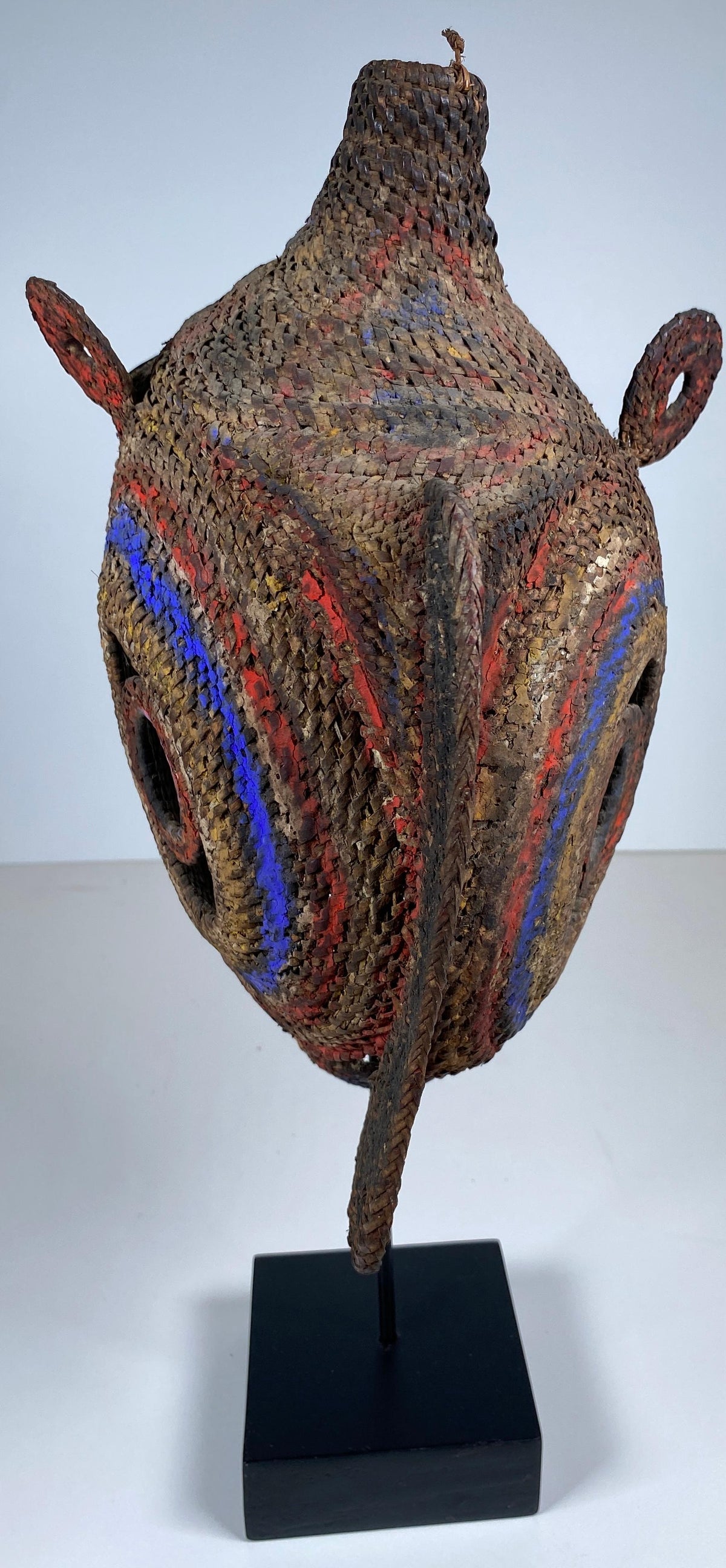 Antique Papua New Guinea Hand-Carved Tribal Mask, Sepik River Region, Early 20th Century — detail 5