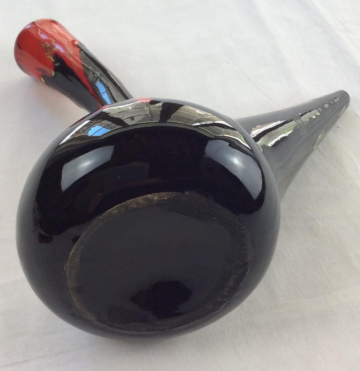 Midcentury Oil Vessel from Perpignan France, Black Red and Yellow — detail 4