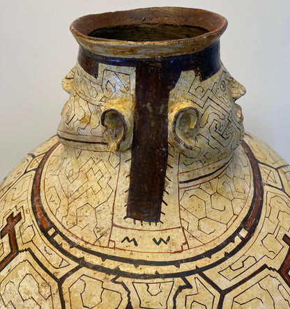 Monumental Amazonian Shipibo-Conibo Anthropomorphic Pottery Vessel with Kené Patterning, Peru — detail 8