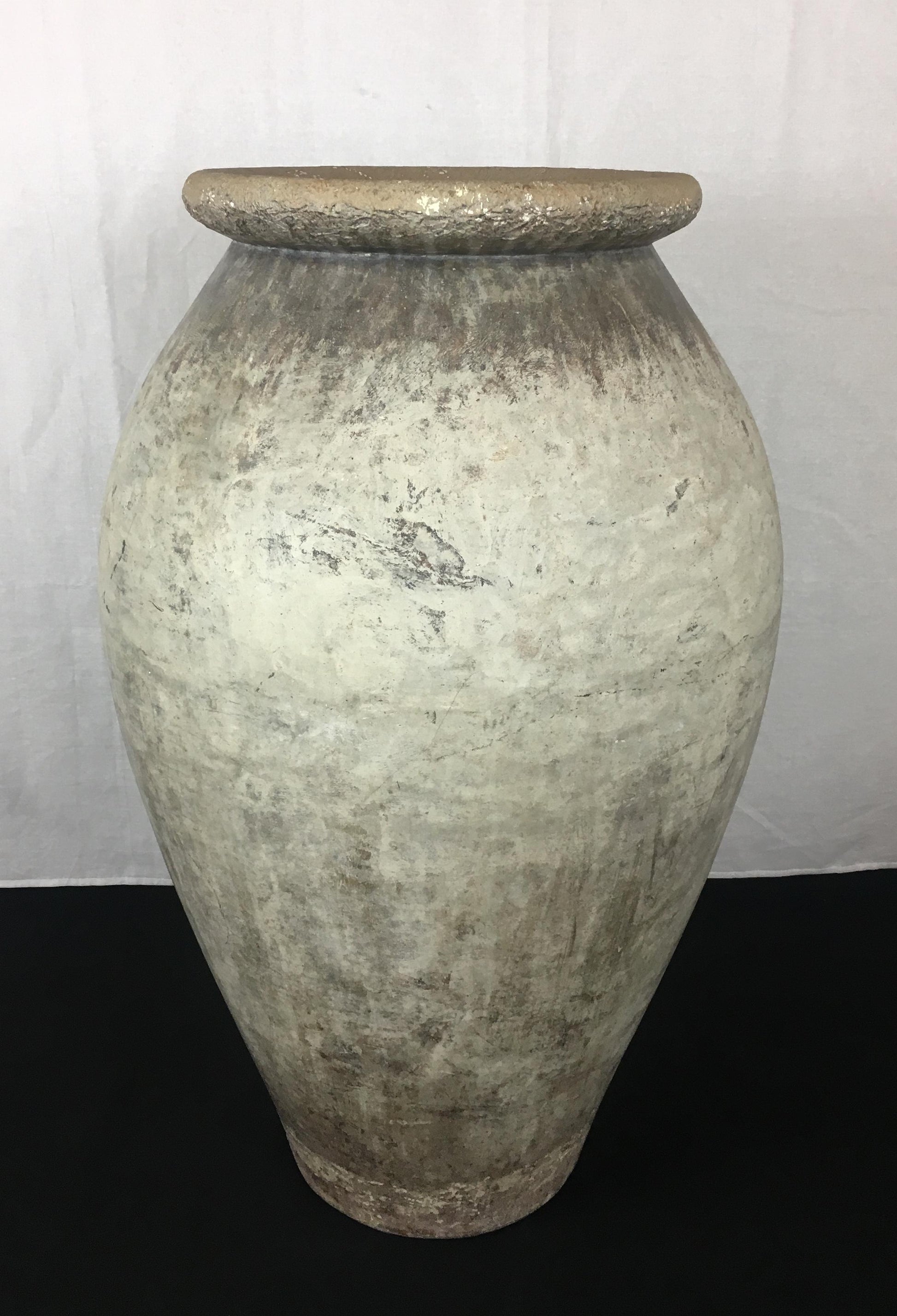 Large Hand Crafted Pot, Garden Element from Historical Estate Beverly Hills, CA — detail 5