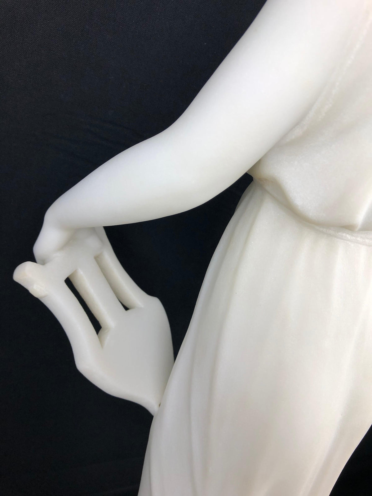 Italian Neoclassical 19th Century White Carrara Marble Sculpture Guglielmo Pugi — detail 10