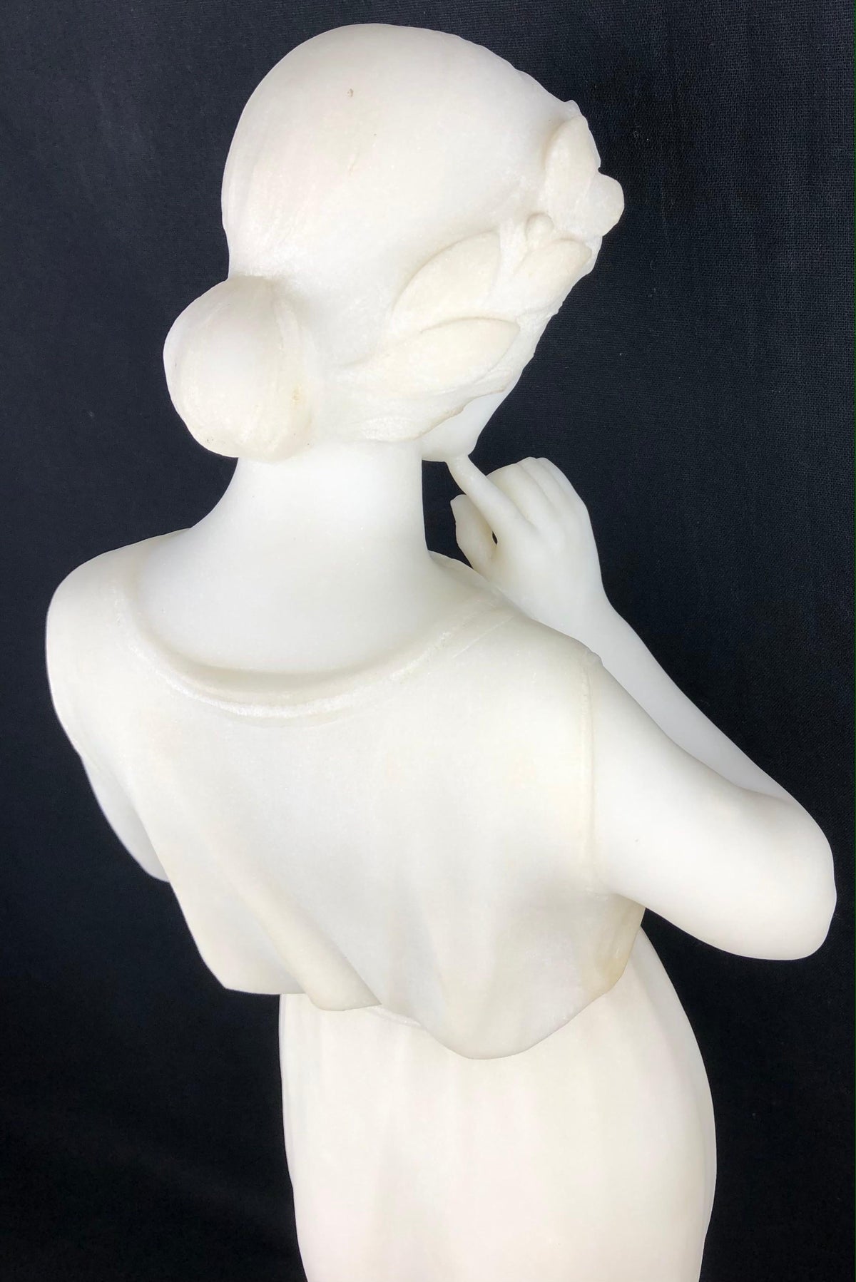 Italian Neoclassical 19th Century White Carrara Marble Sculpture Guglielmo Pugi — detail 4