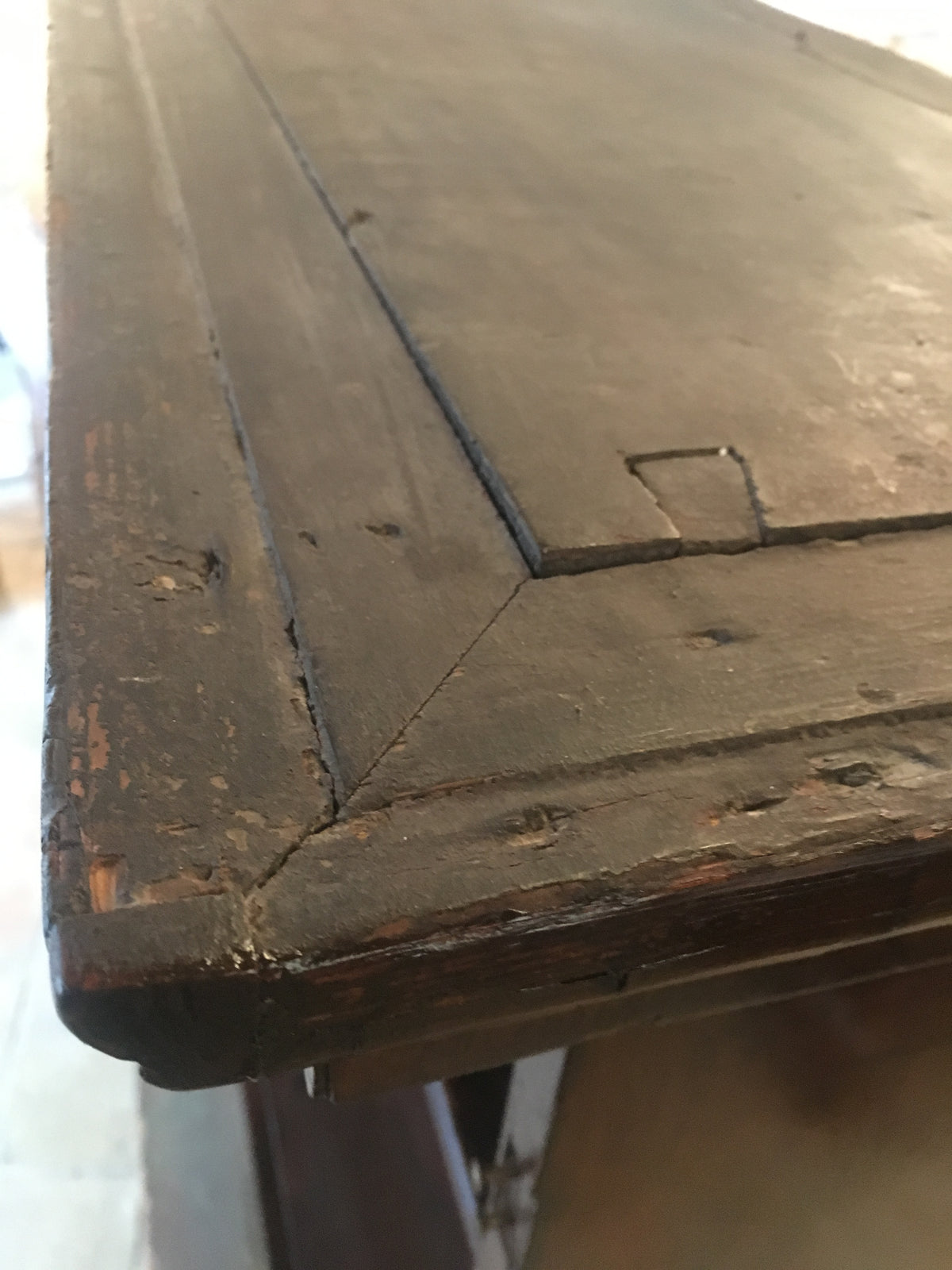 Fine English Queen Anne Walnut Bookcase with Secretary Desk — detail 7