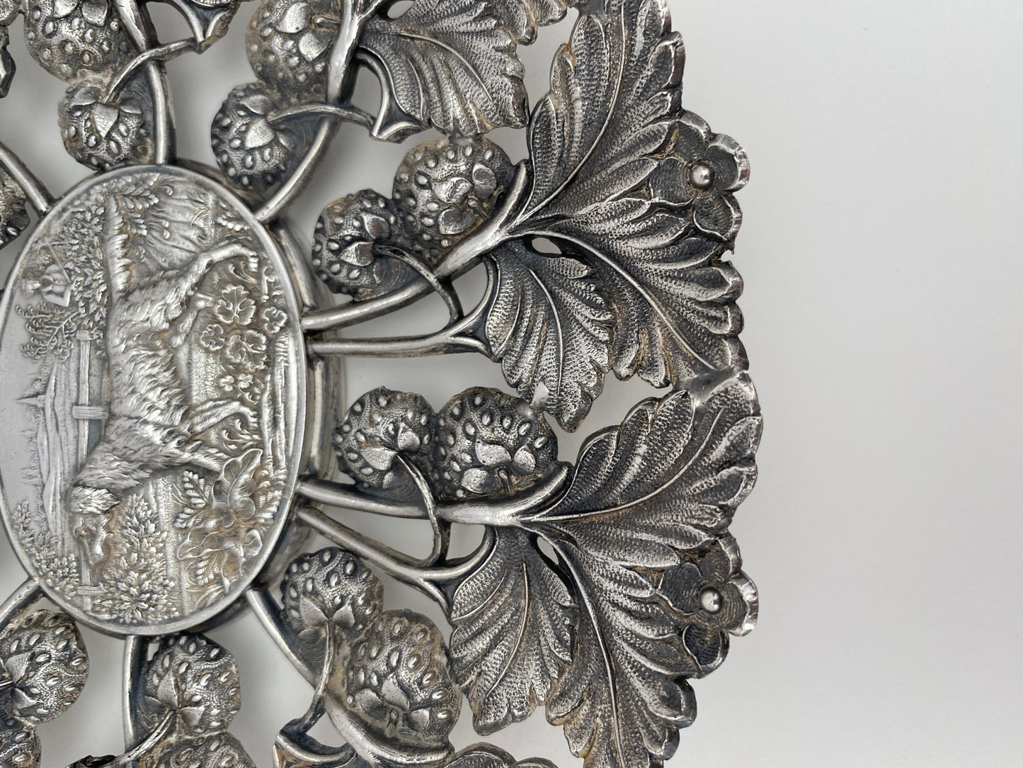 Reed and Barton Sculpted Bowl, Silver Plated Dish with Dog — detail 6
