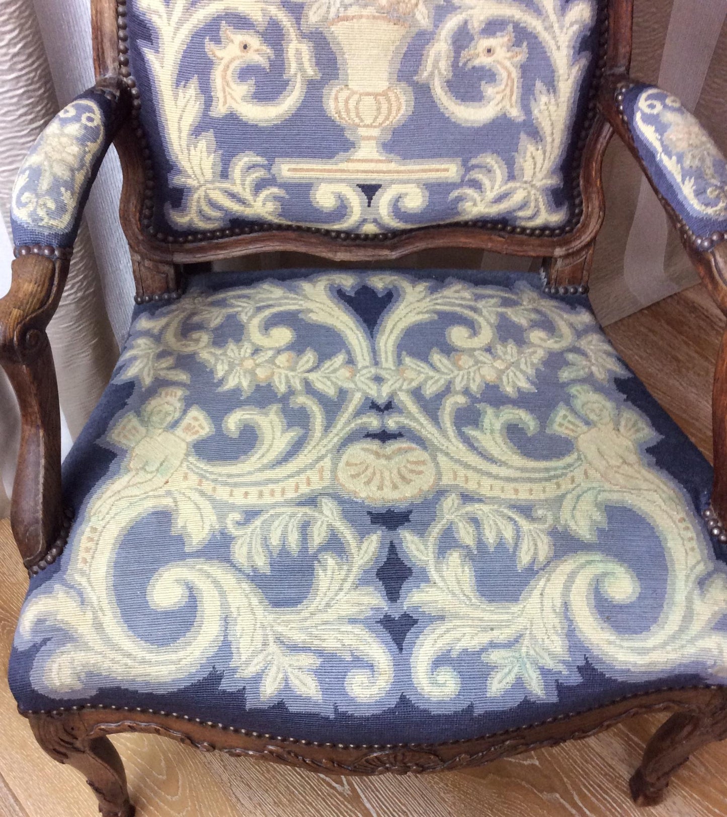 Early 18th Century French Régence Carved Armchair — detail 9