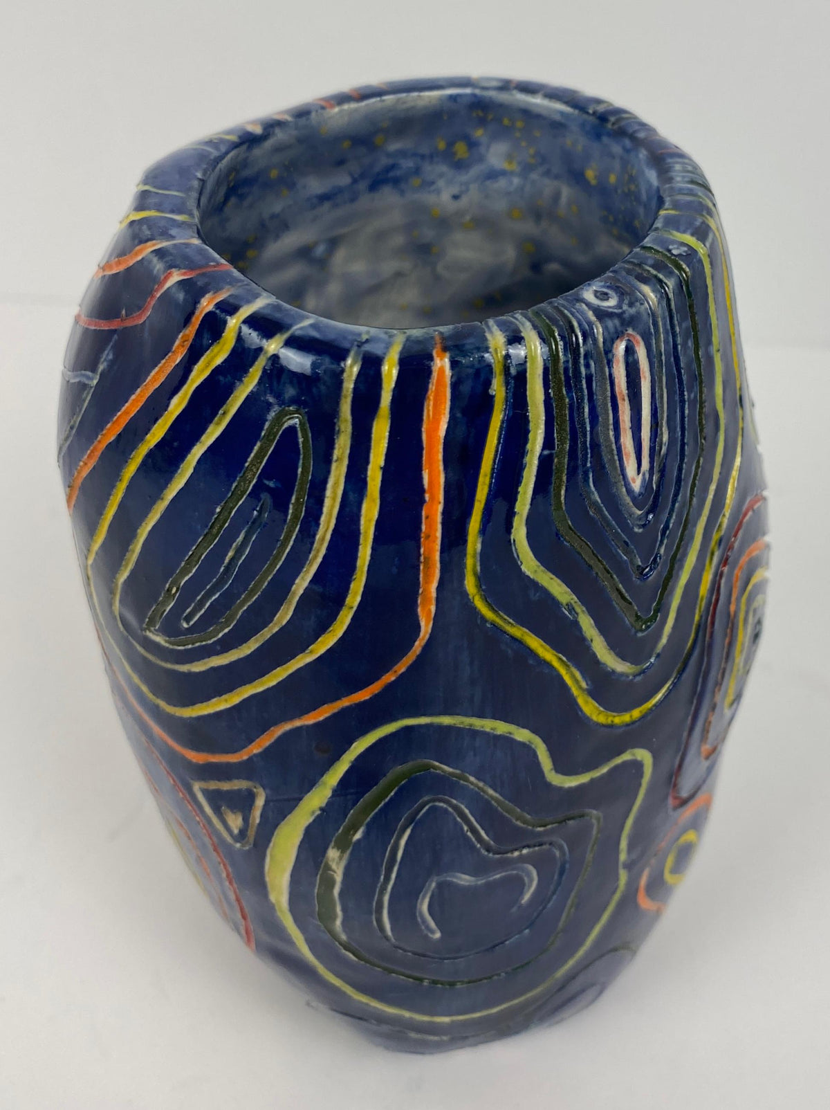 Abstract Ceramic Studio Pottery Vase signed S. Leighton — detail 3