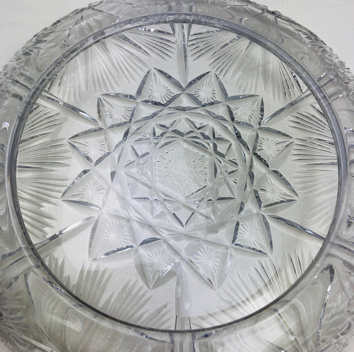 St. Louis French Hand Cut Crystal Decorative Bowl — detail 5