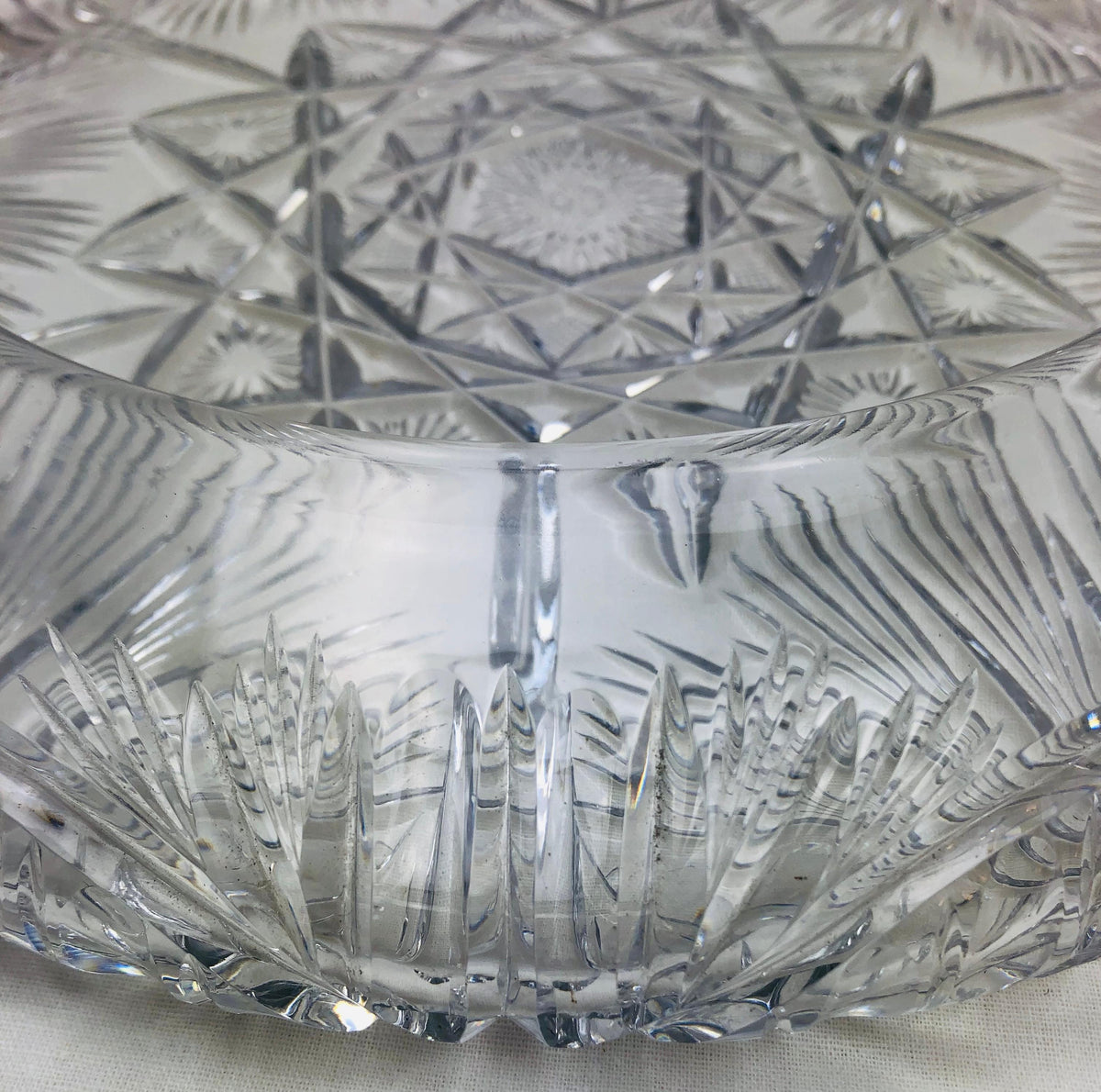 St. Louis French Hand Cut Crystal Decorative Bowl — detail 7