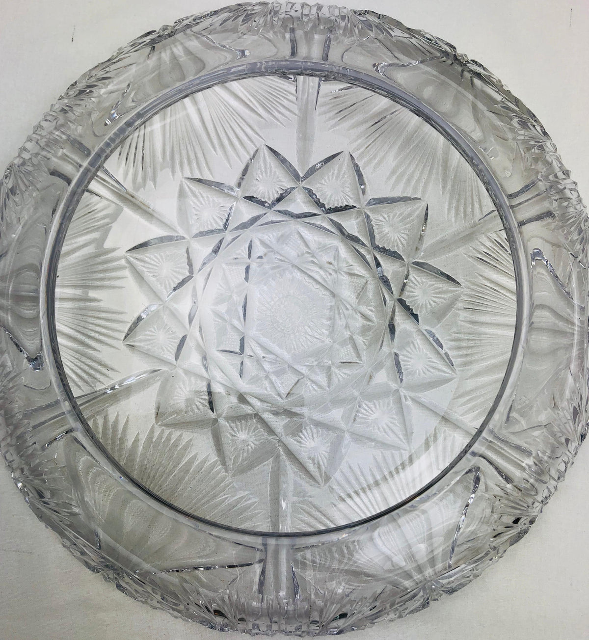 St. Louis French Hand Cut Crystal Decorative Bowl — detail 8