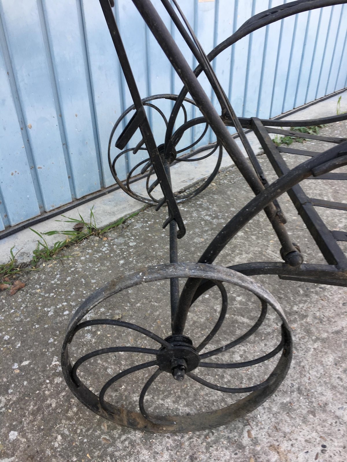 Salterini American Midcentury Hollywood Regency Lounge Chair — detail 5