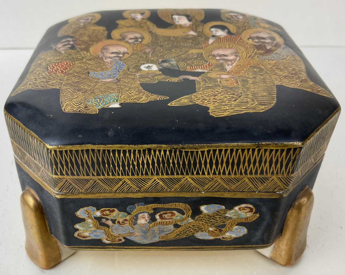19th Century Japanese Satsuma Lidded Box, Meiji — detail 5