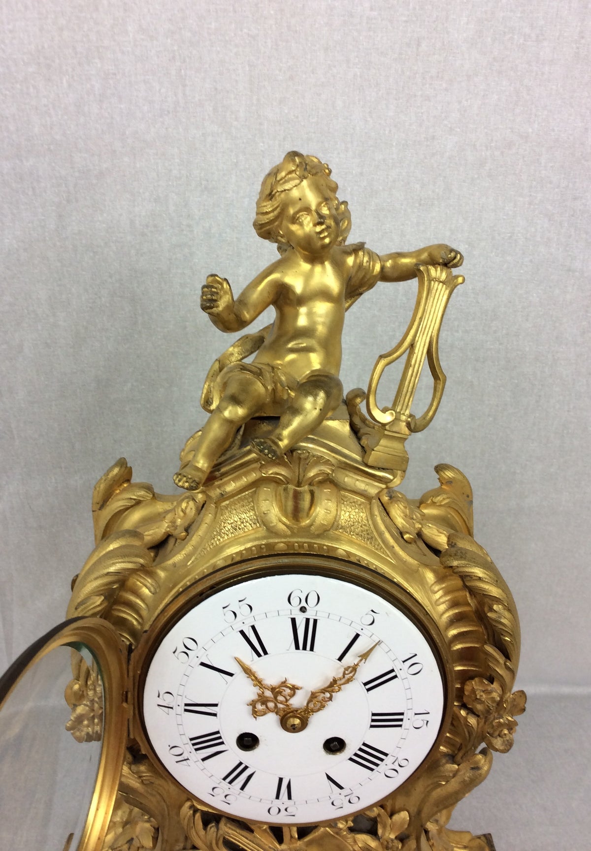 French Rococo Ormolu Mantel Clock Set by Samuel Marti — detail 4