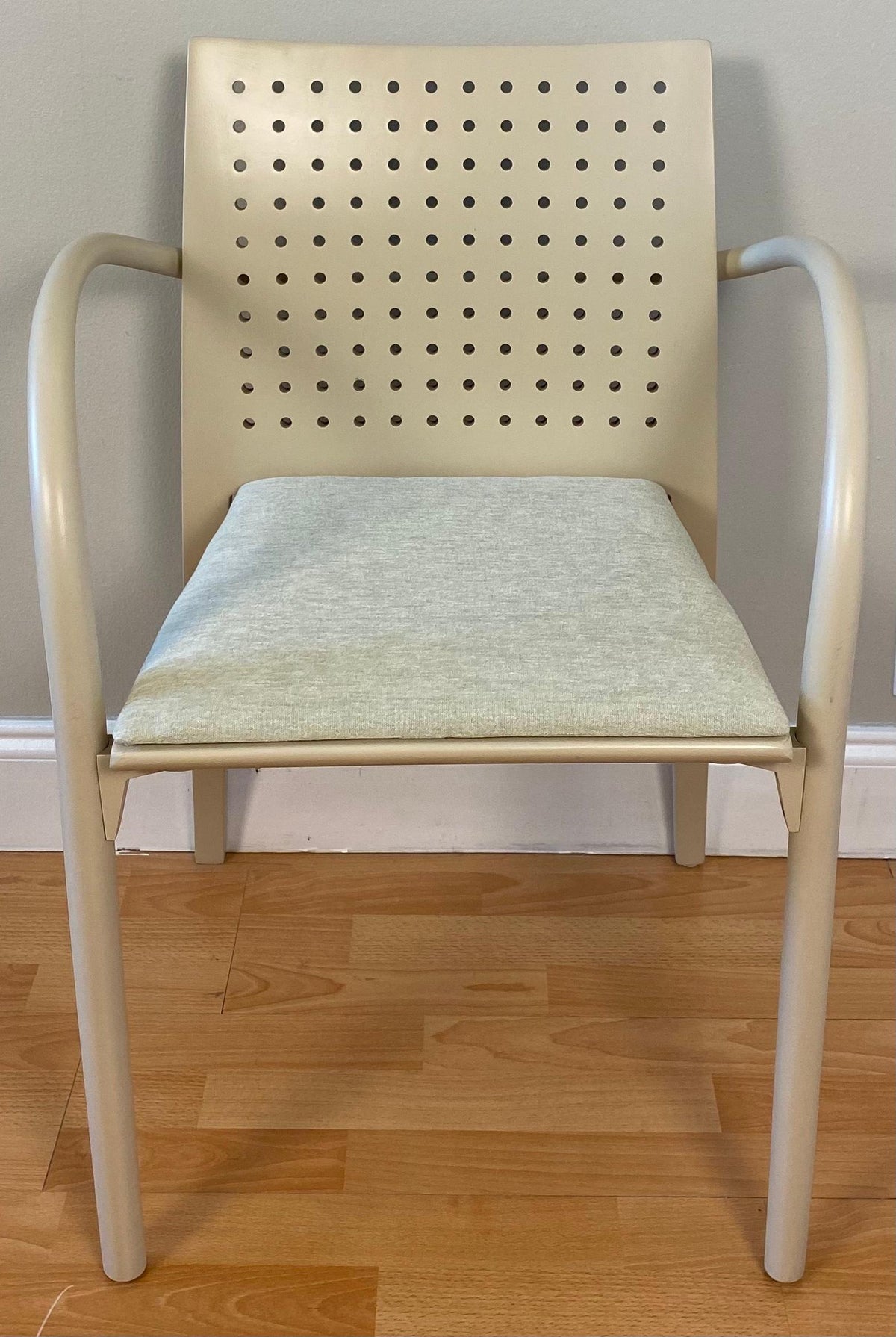 Set of 4 Parisian Cafe Dining Chairs by Thonet, French Mid Century Armchairs — detail 4