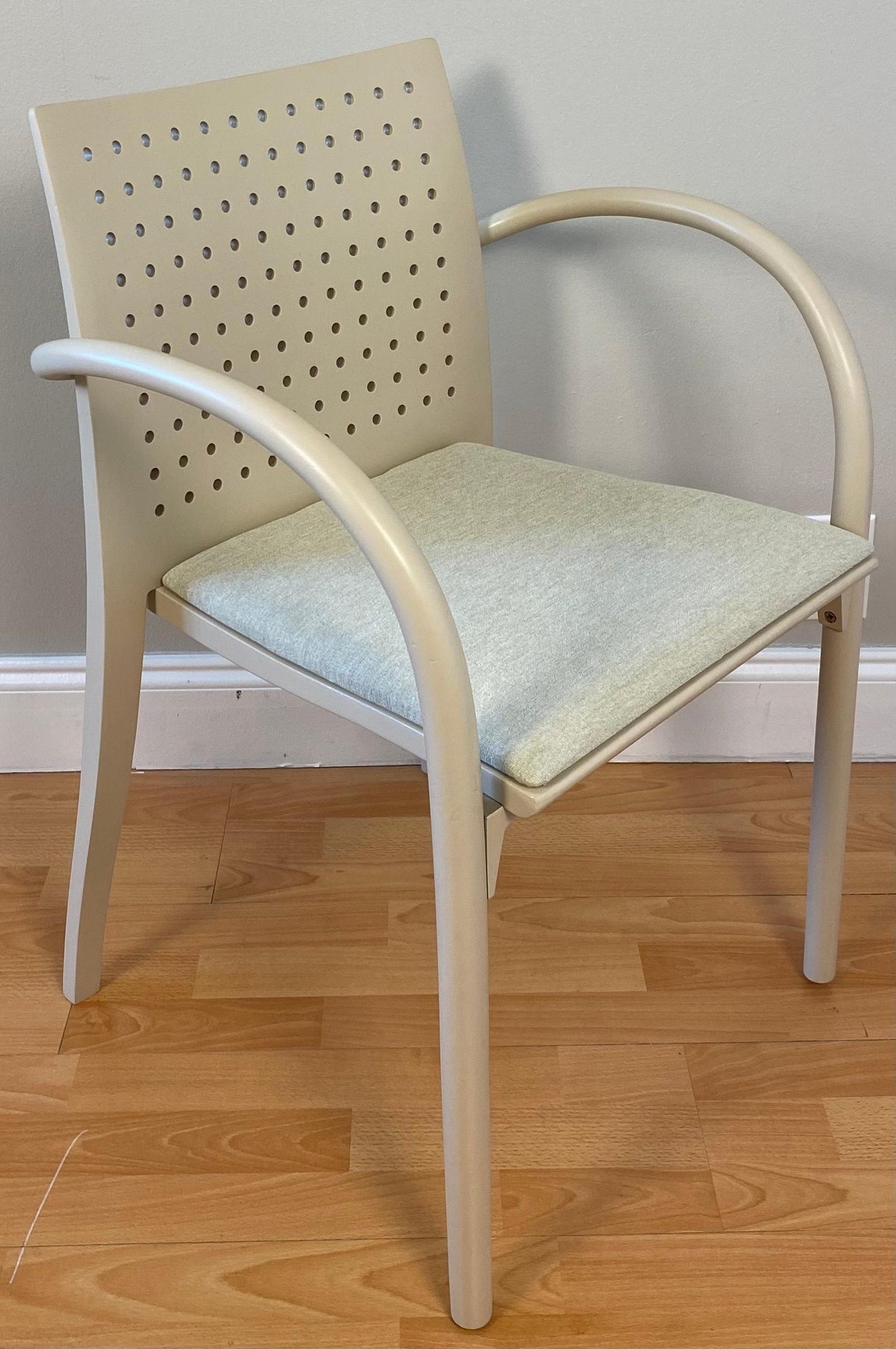 Set of 4 Parisian Cafe Dining Chairs by Thonet, French Mid Century Armchairs — detail 5