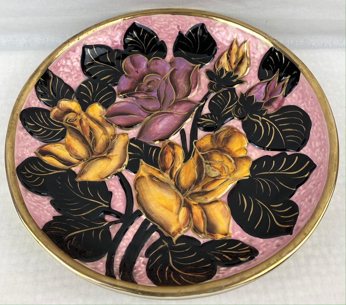 Majolica Platter from Vallauris — detail 9