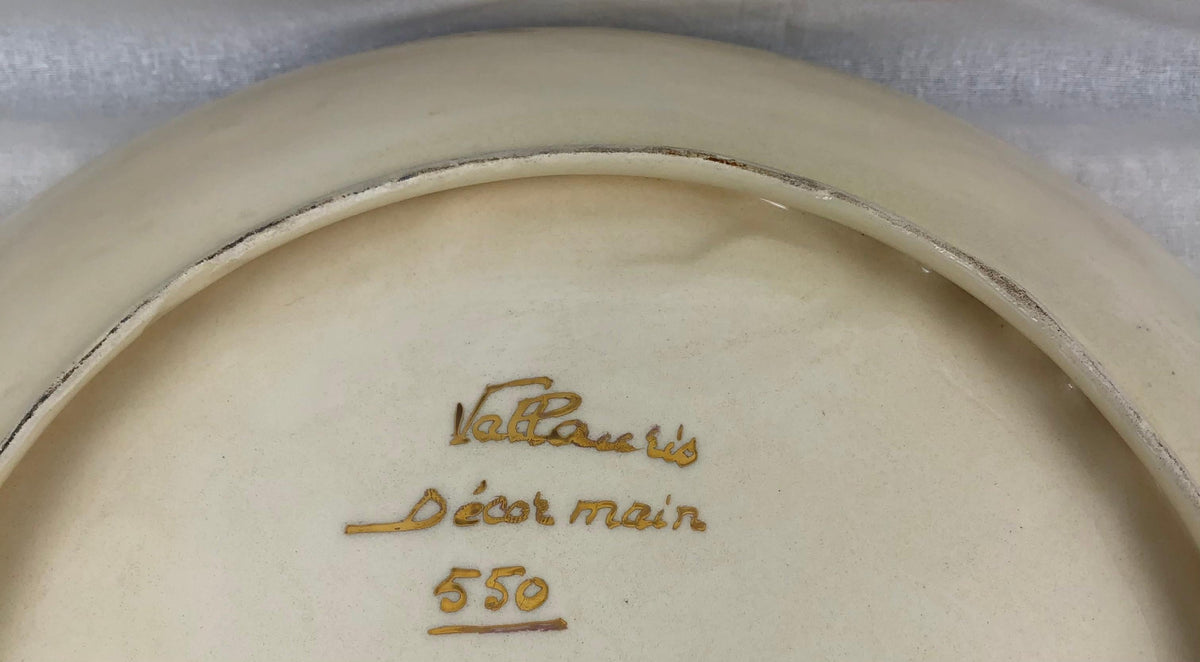 Majolica Platter from Vallauris — detail 10
