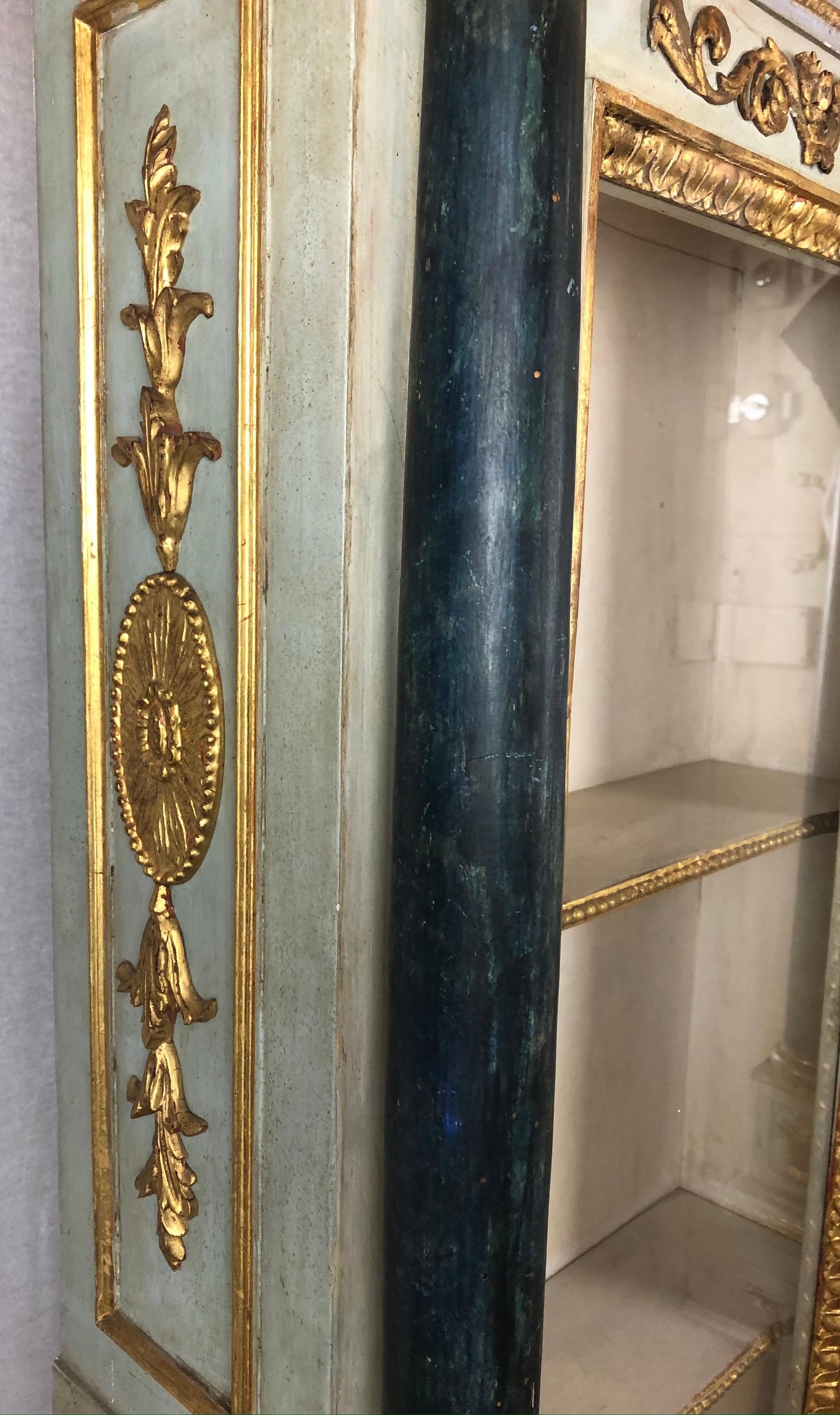 Late 18th Century Hand Carved and Painted Gilt Wood Venetian Cabinet — detail 5