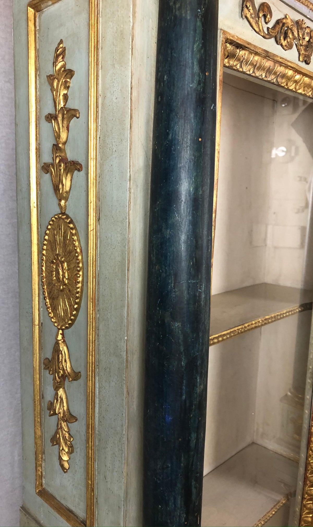 Late 18th Century Hand Carved and Painted Gilt Wood Venetian Cabinet — detail 5