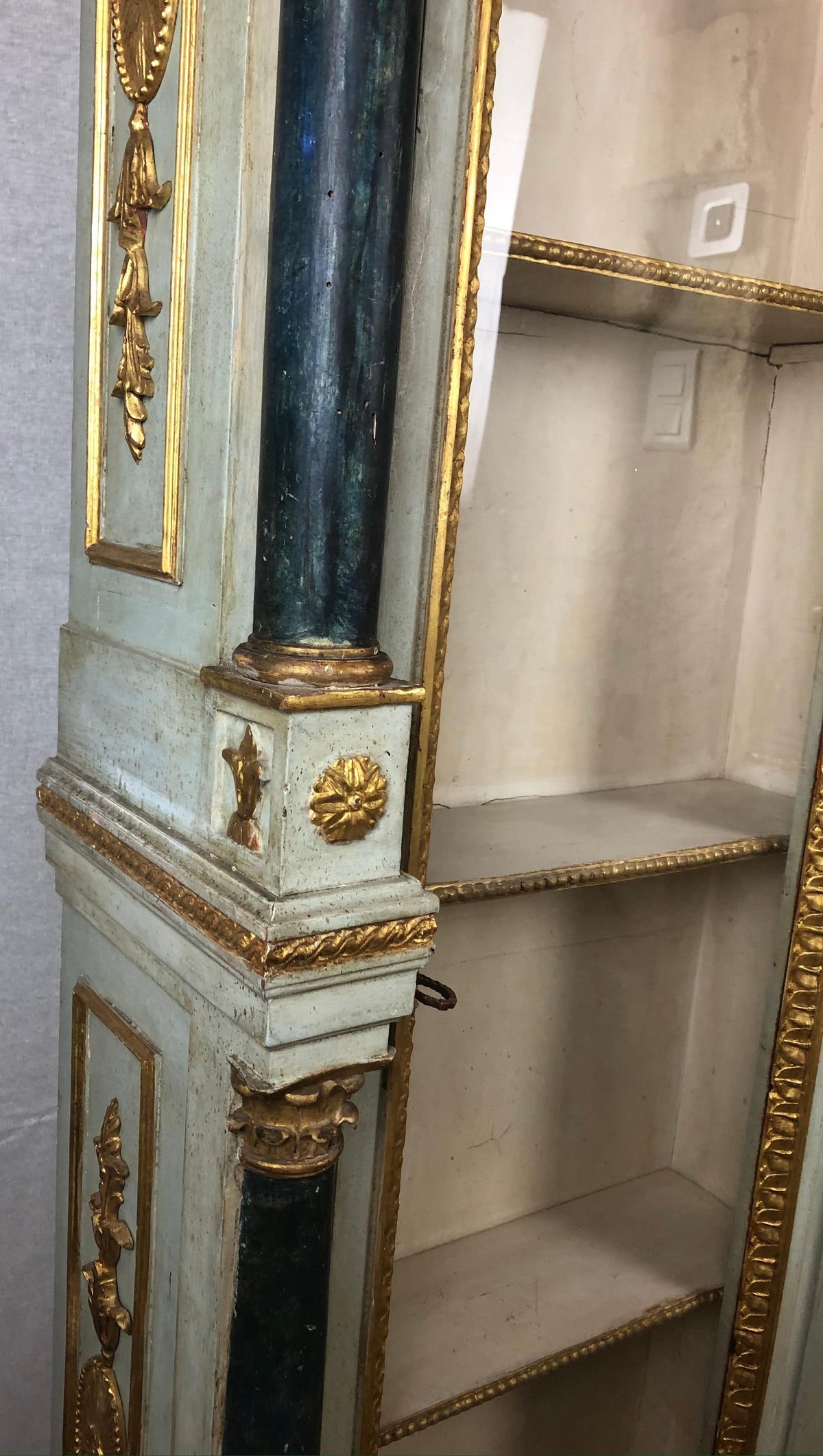 Late 18th Century Hand Carved and Painted Gilt Wood Venetian Cabinet — detail 10