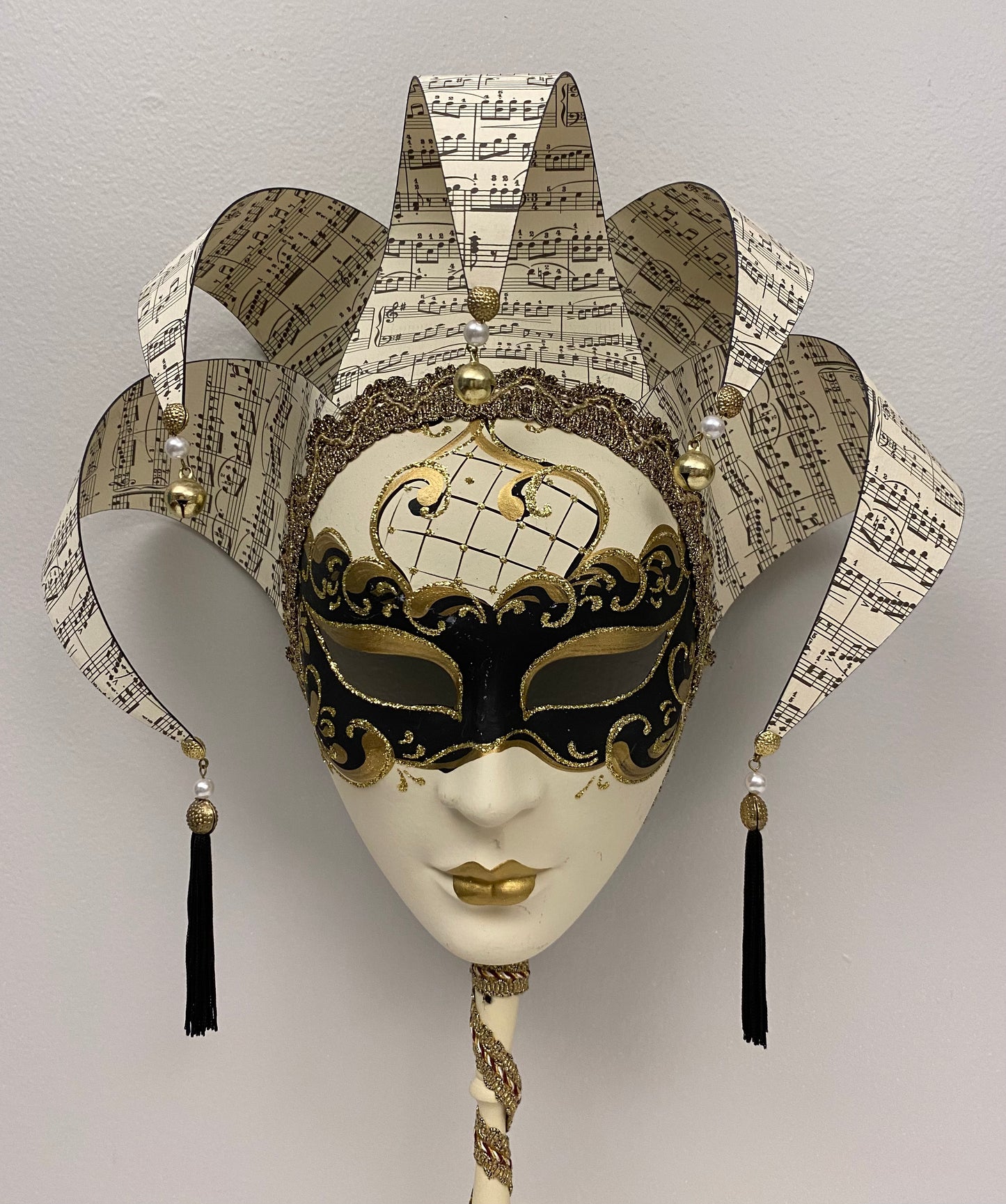 Pair of Handcrafted Venetian Jester Masks with Opera Sticks, Commedia dell’Arte Style — detail 2