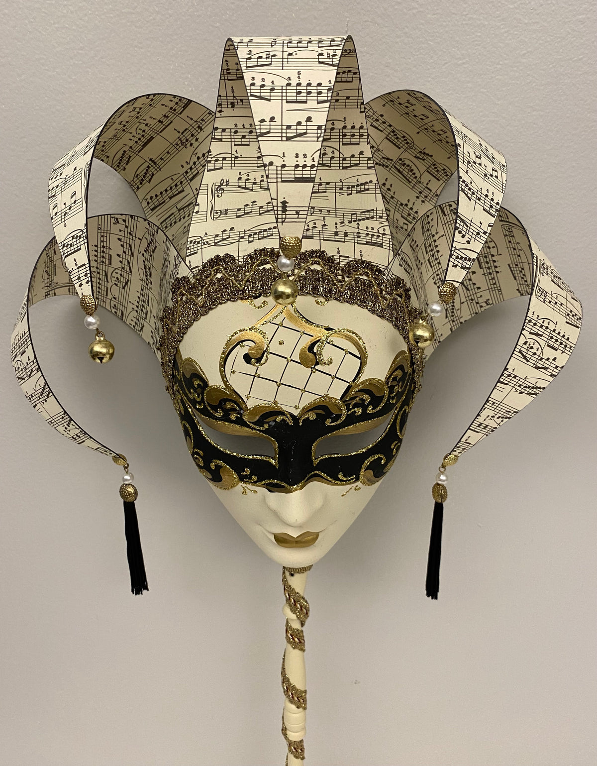 Pair of Handcrafted Venetian Jester Masks with Opera Sticks, Commedia dell’Arte Style — detail 6