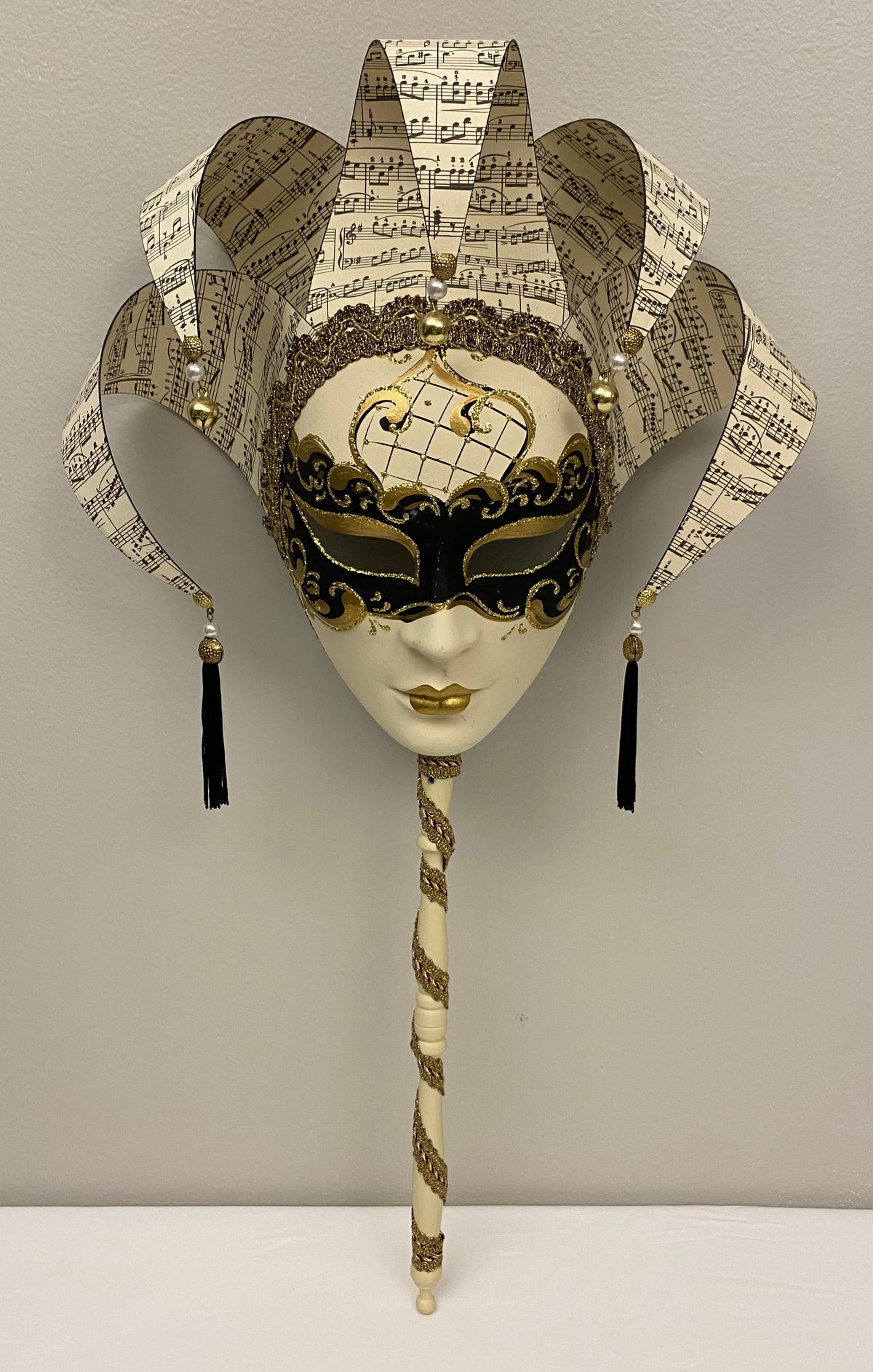 Pair of Handcrafted Venetian Jester Masks with Opera Sticks, Commedia dell’Arte Style — detail 4