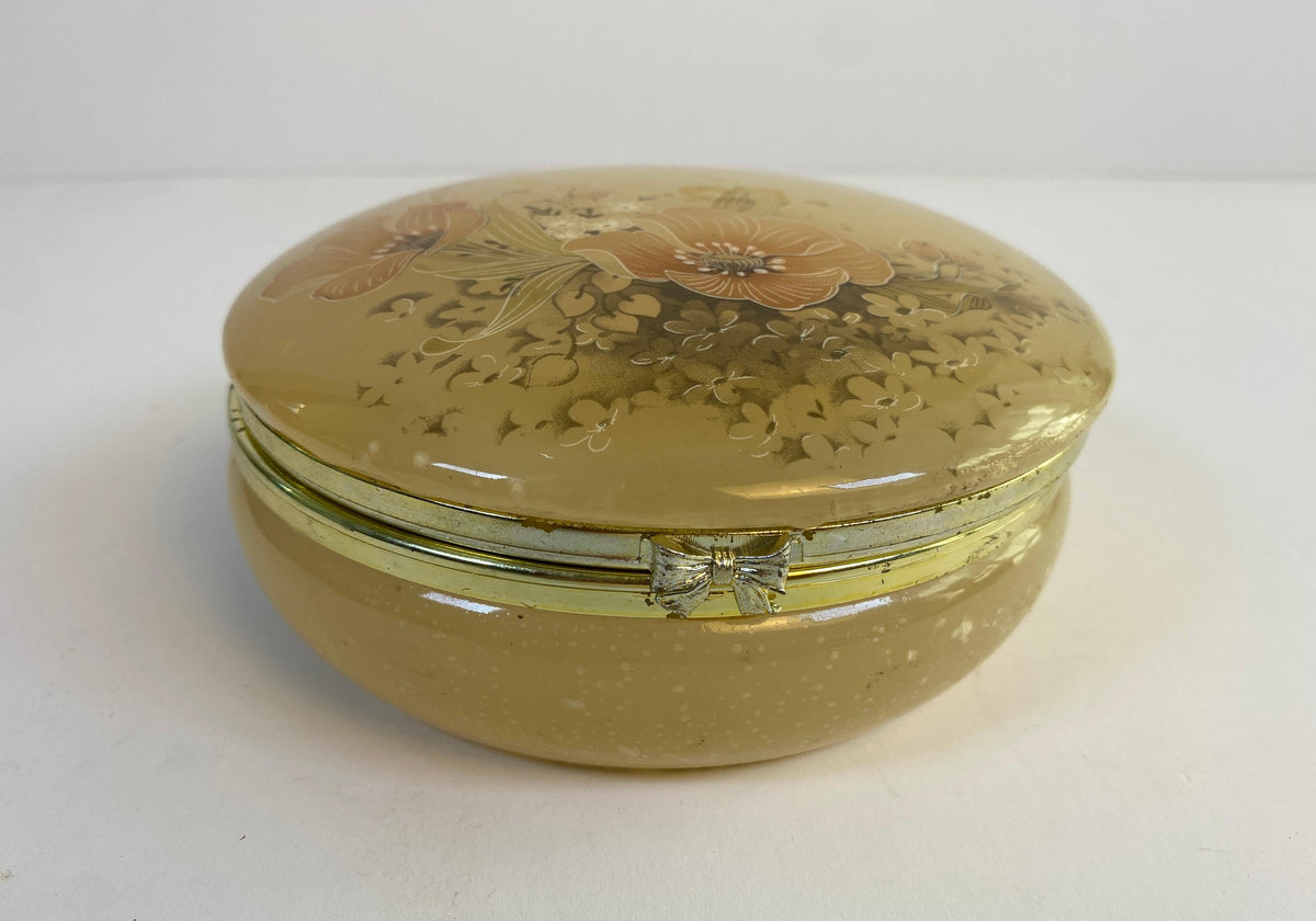 Italian Hand-Carved Alabaster Jewelry Box with Brass Mounts — detail 3