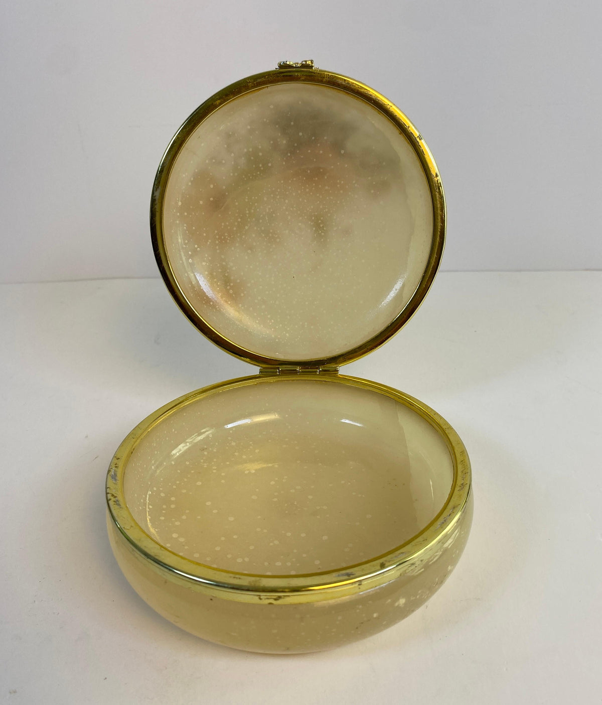 Italian Hand-Carved Alabaster Jewelry Box with Brass Mounts — detail 4