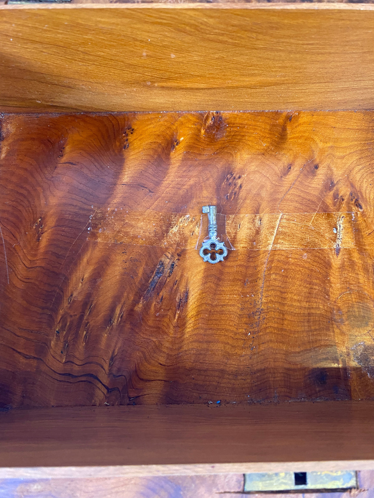 French Art Deco Jewelry Box, Handcrafted Amboyna Wood, 1930s, France — detail 7